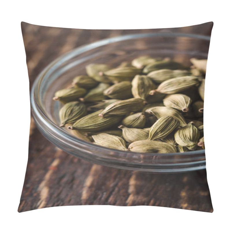 Personality  Cordamom Seeds In A Bowl On A Table Pillow Covers