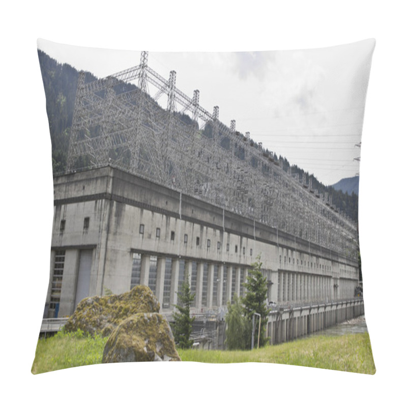 Personality  Historic Bonneville Lock And Dam Powerhouse Pillow Covers