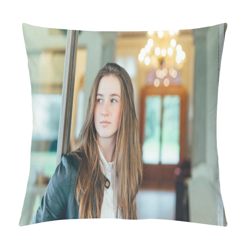 Personality  Pretty Teen Girl Pillow Covers