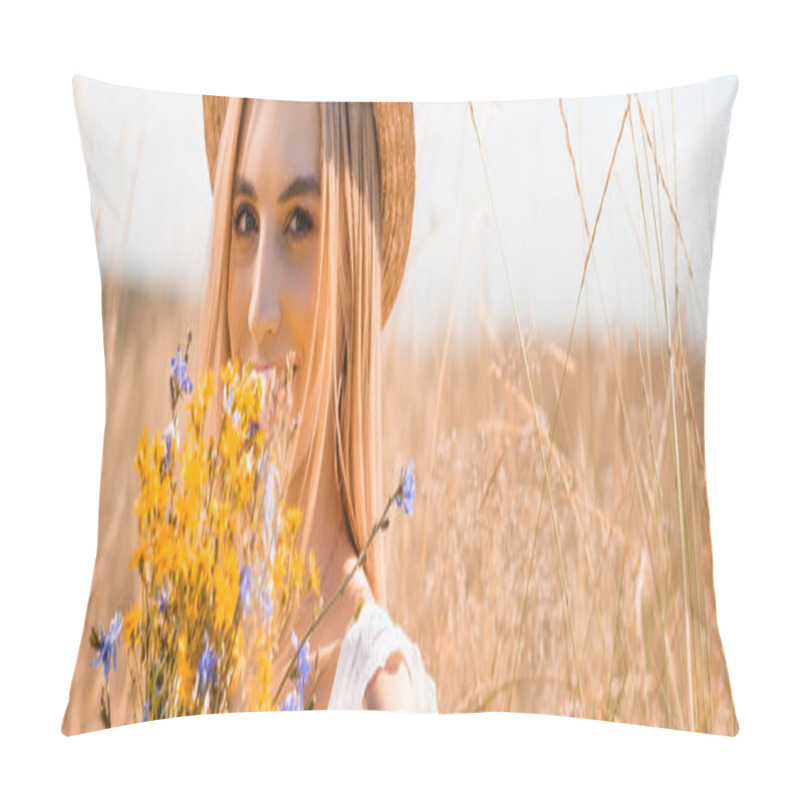 Personality  Young Blonde Woman In Straw Hat Looking At Camera While Holding Wildflowers, Horizontal Image Pillow Covers