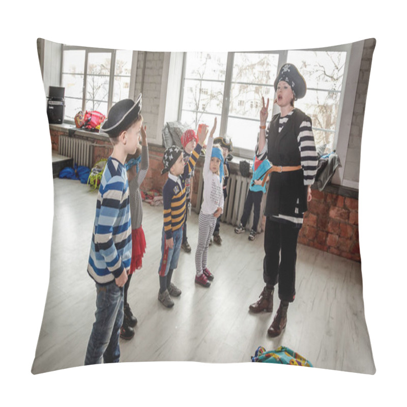 Personality  RUSSIA, YAROSLAVL - 17 FEB. 2018: Happy Group Of Children At A Birthday Celebration Dressed In The Style Of Pirates With An Animator, Contests And Bubbles Play Games In A Large Room With Loft Style Pillow Covers