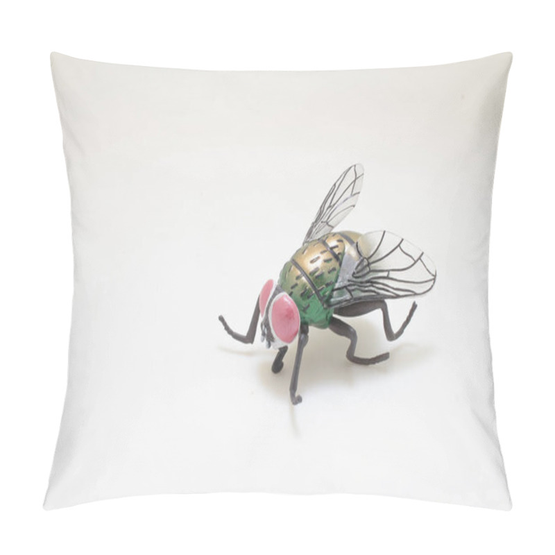 Personality  Detailed Close-up Of A Realistic Housefly Representation Pillow Covers