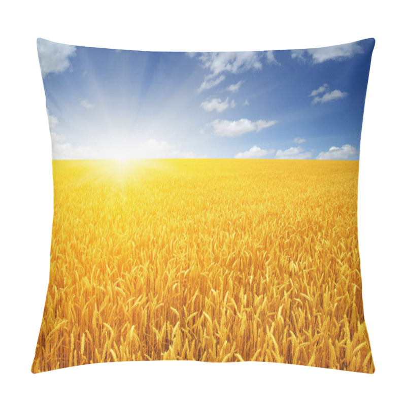 Personality  Wheat Field And Sun In The Sk Pillow Covers