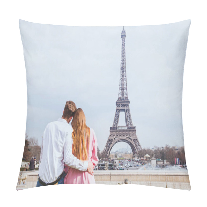 Personality  Romantic Couple Looking At Eiffel Tower In Paris, Honeymoon Background Pillow Covers