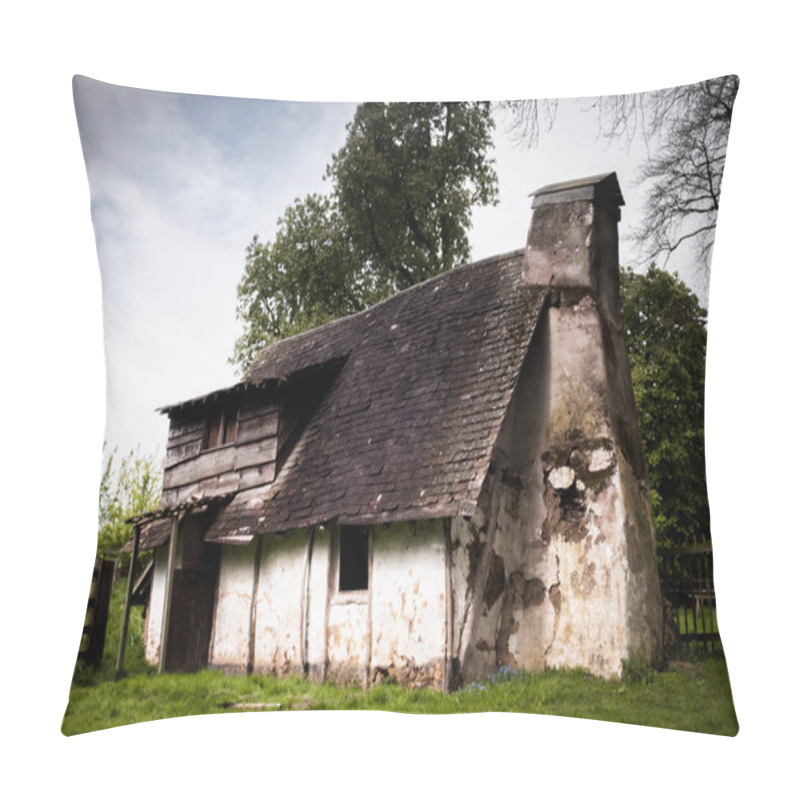 Personality  Abandoned Ancient House Exterior In The Countryside Pillow Covers