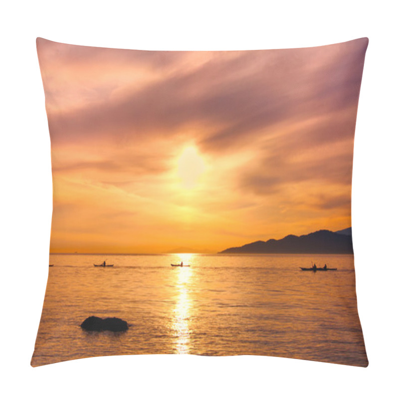 Personality  Kayakers Silhouette On Ocean During Orange Sunset Pillow Covers