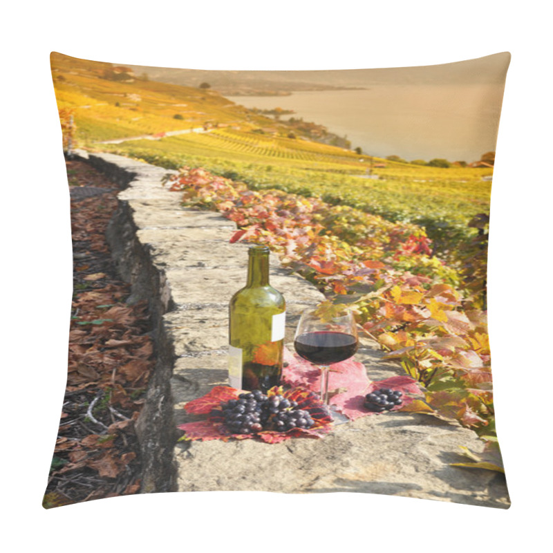 Personality  Red Wine And Grapes Pillow Covers