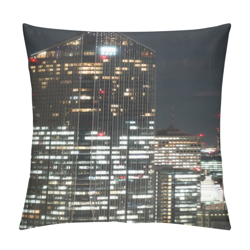 Personality  Scenes From Seaside Top (observation Deck Of The World Trade Center) Pillow Covers