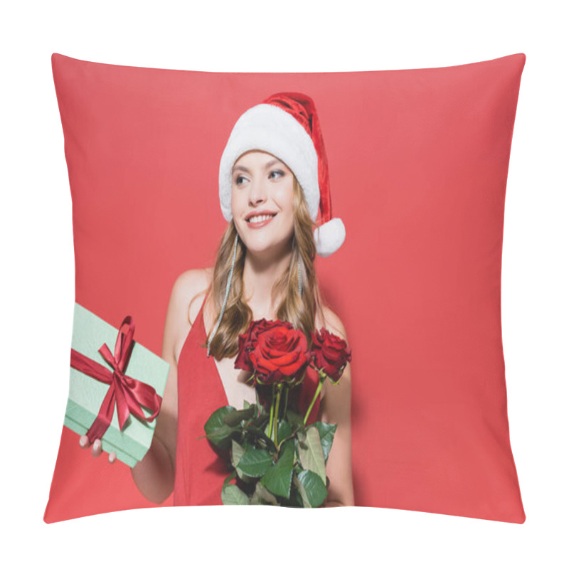 Personality  Happy Young Woman In Santa Hat Holding Roses And Gift Box On Red Pillow Covers