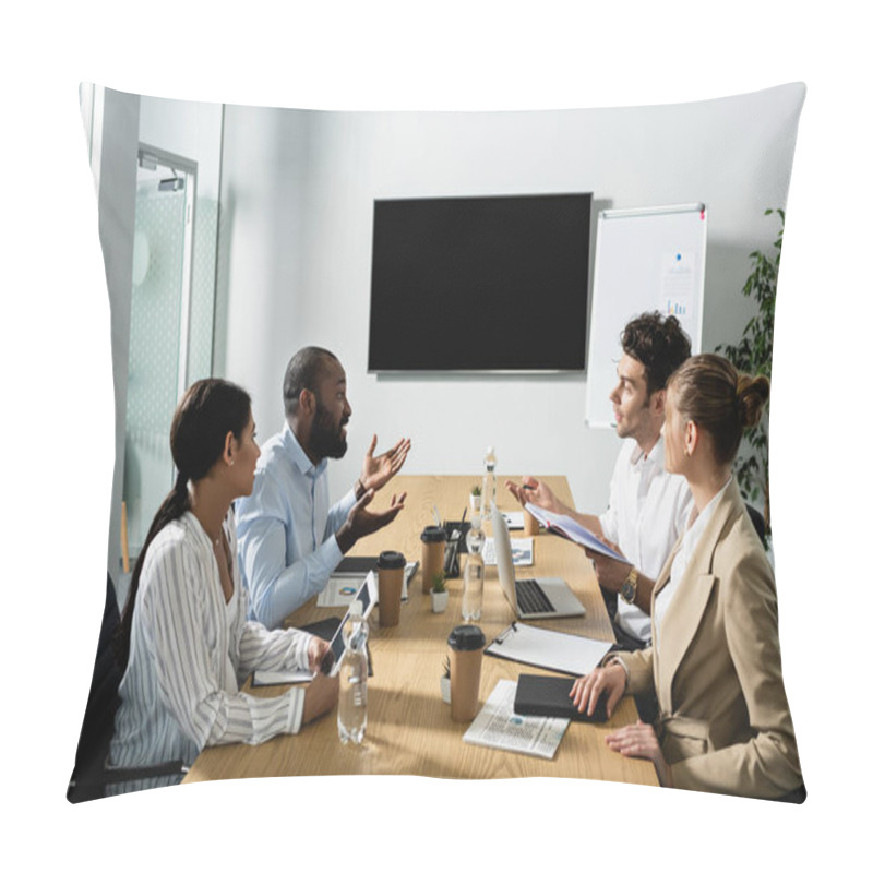 Personality  African American Businessman Gesturing While Talking To Multiethnic Business Partners Pillow Covers