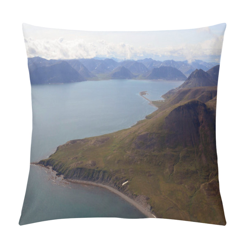 Personality  Chukotka Mountains Near The Village Of Egvekinot, A View From Above Pillow Covers