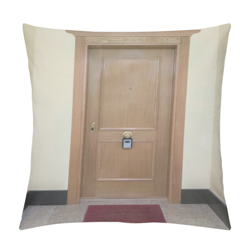 Personality  Tourist Flat Door With Hanging Key Box. Tourist Flats Concept Pillow Covers