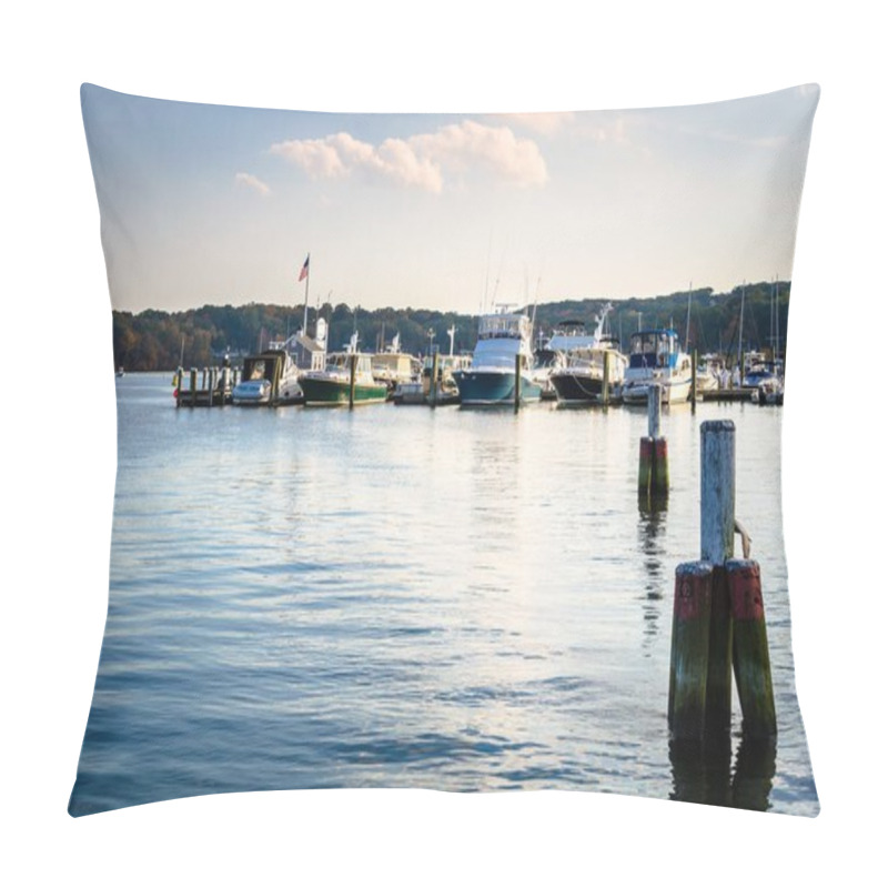 Personality  Yachts In A Harbor Along The Connecticut River At Sunset Pillow Covers