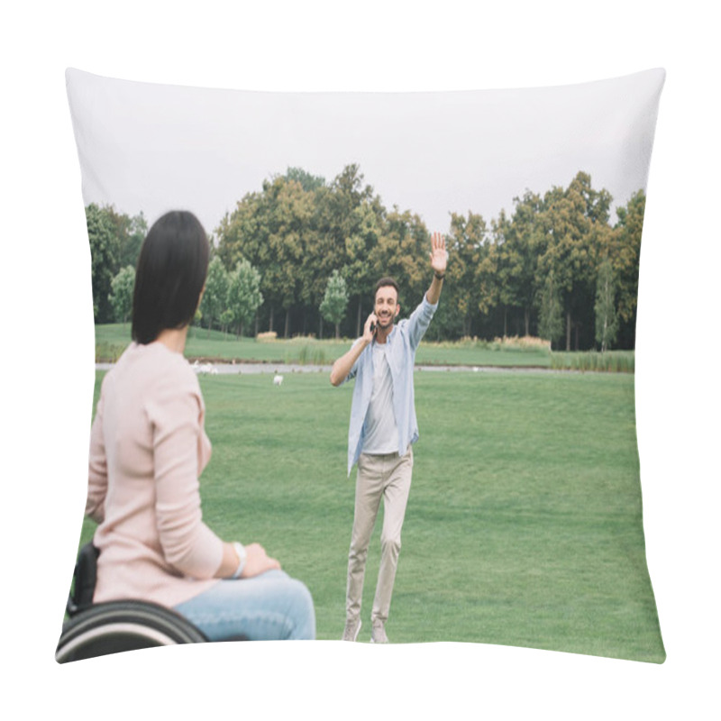 Personality  Happy Man Talking On Smartphone And Waving Hand To Disabled Girlfriend Pillow Covers