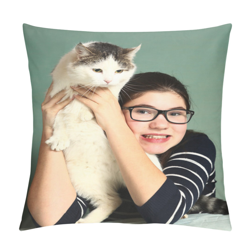 Personality   Girl In Myopia Glasses Hug Big Siberian Cat  Pillow Covers