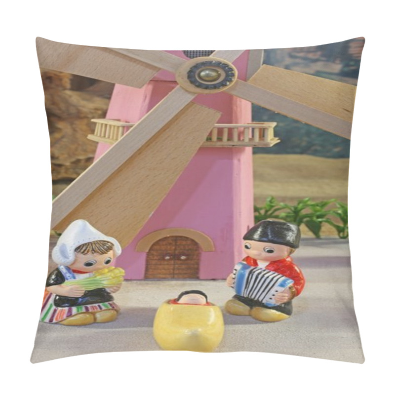 Personality  Crib Dutch Style With The Holy Family Baby Jesus In A Clog Shoe Pillow Covers