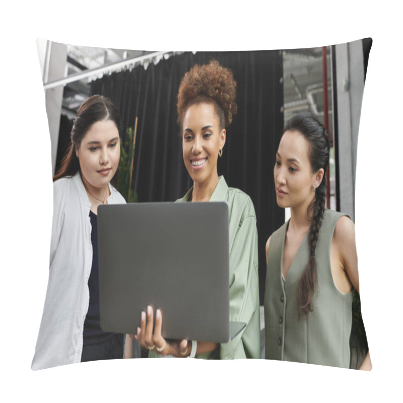 Personality  Elegant Women Engage With A Laptop, Sharing Ideas And Insights In A Contemporary Office Environment. Pillow Covers