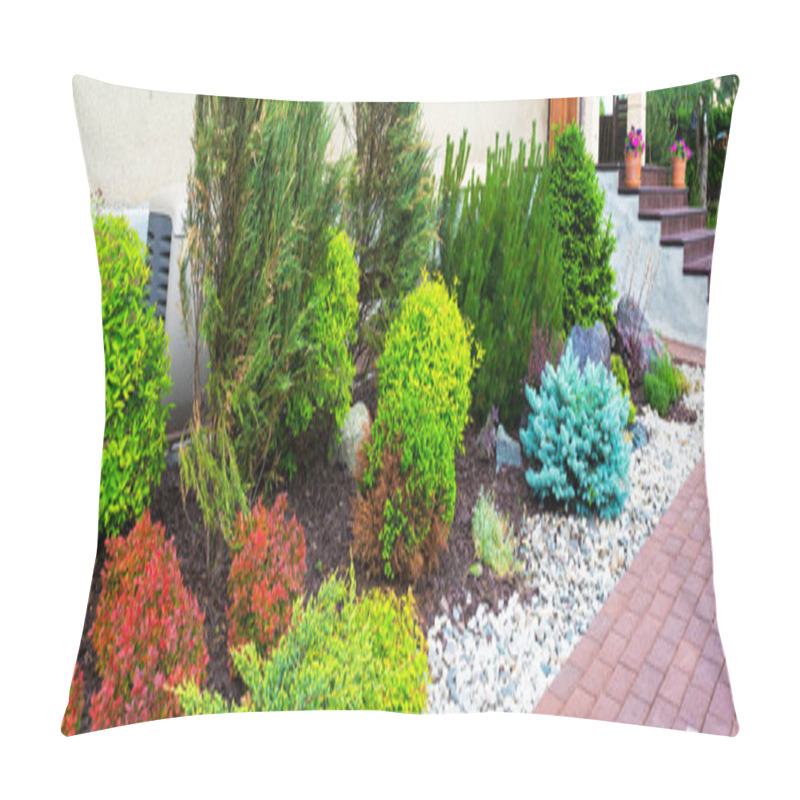 Personality  Landscaping In Home Garden Pillow Covers