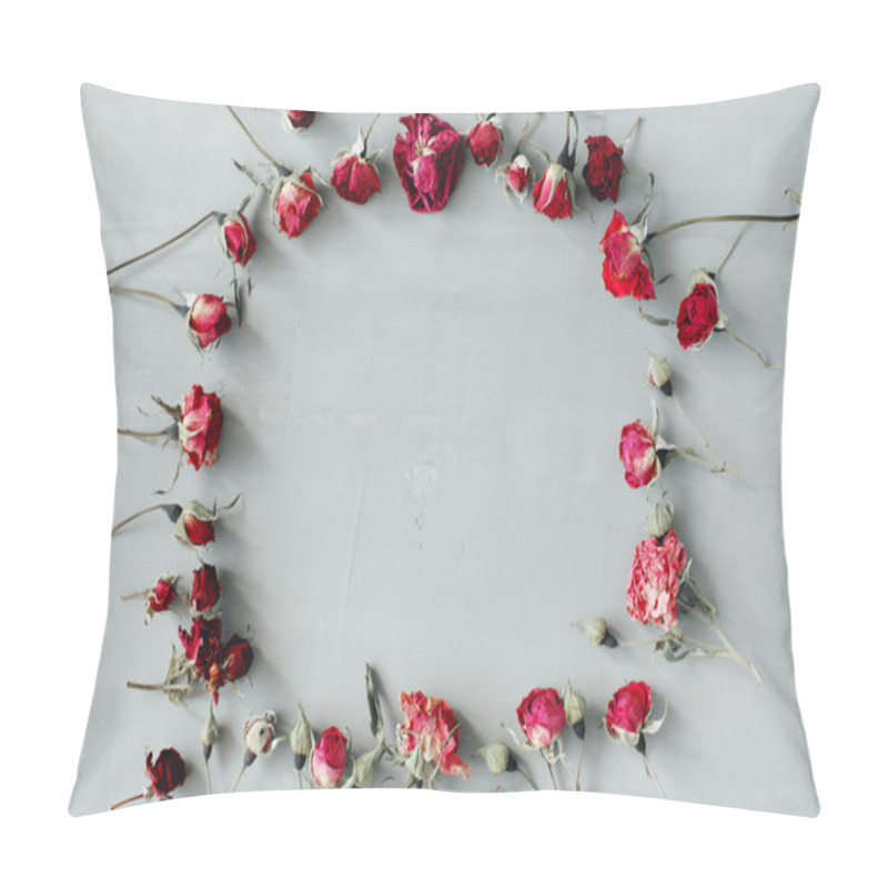 Personality  Flat Lay Frame With Red Roses Pillow Covers