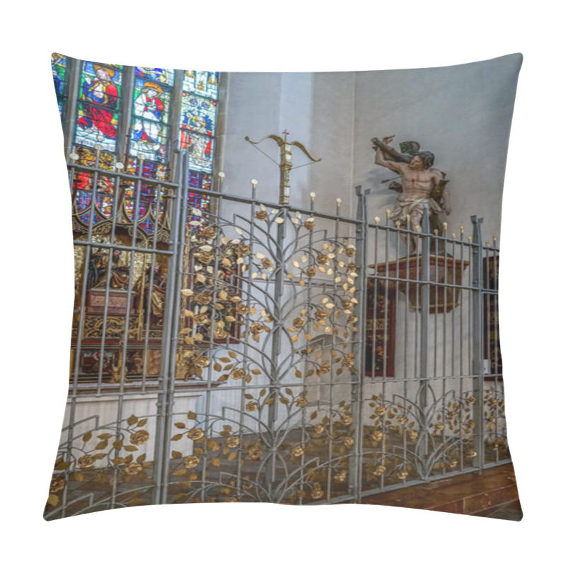 Personality  Interior Of The Frauenkirche In Munich Pillow Covers