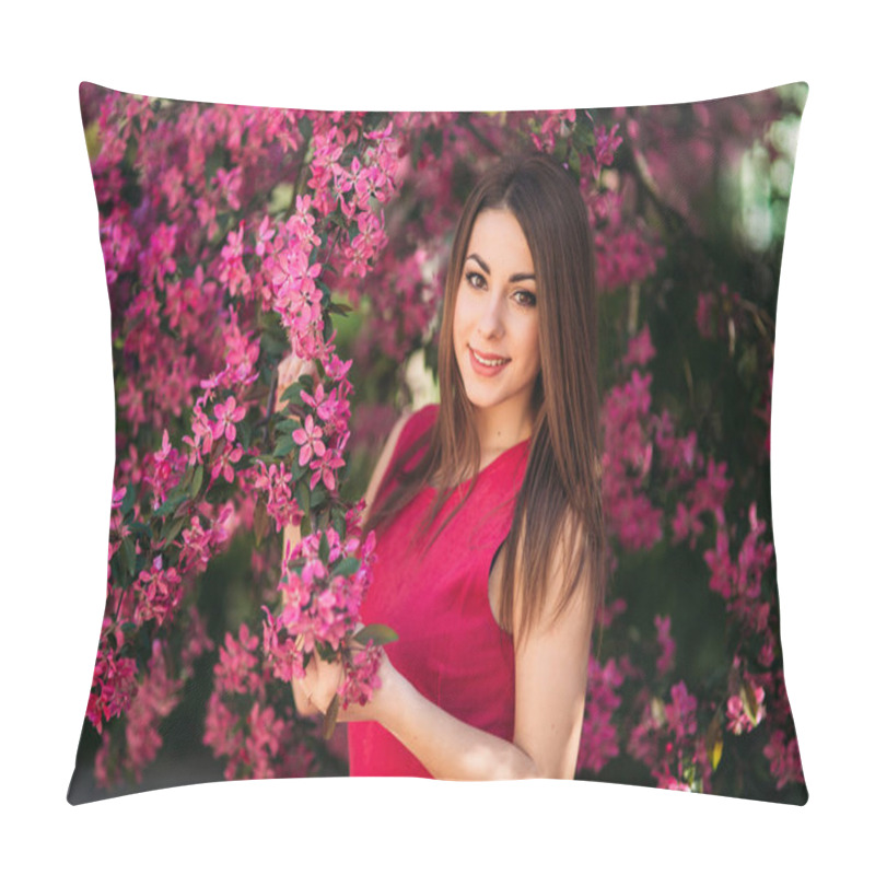 Personality  Young Girl Posing For A Photo. Flowering Pink Trees In The Background. Spring. Sakura Pillow Covers