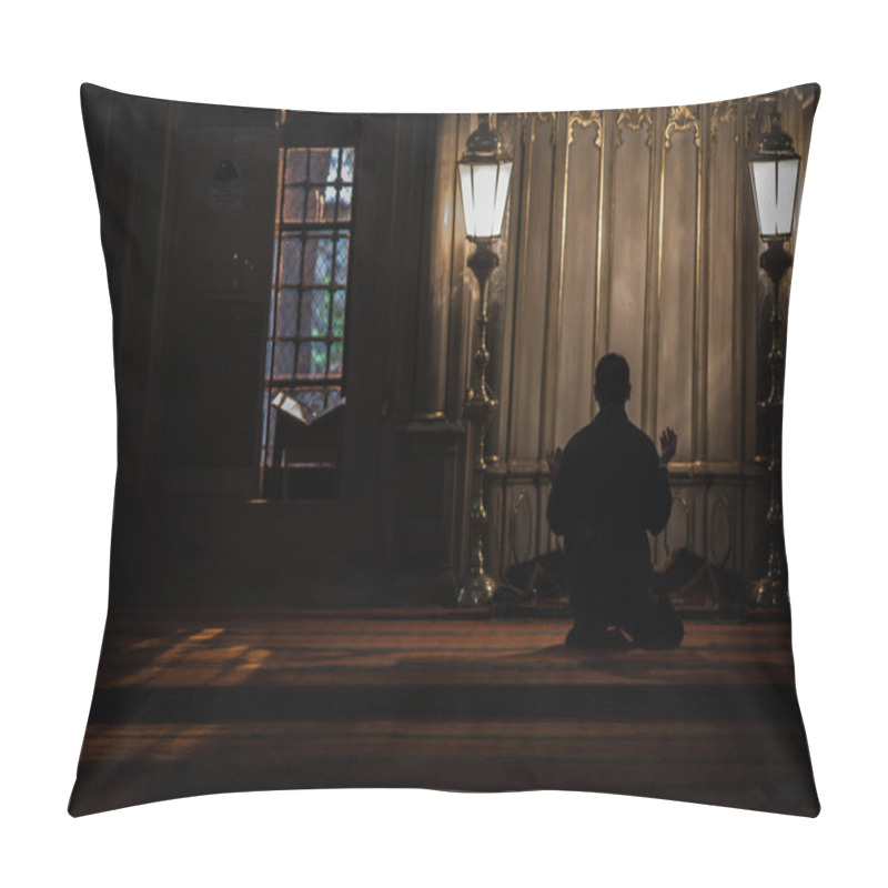 Personality  Praying In Eyup Mosque Pillow Covers