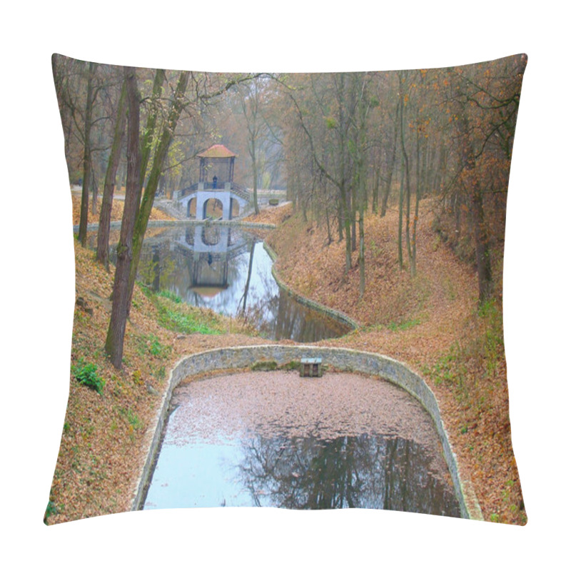 Personality  Autumn In The Alexandra Park Pillow Covers