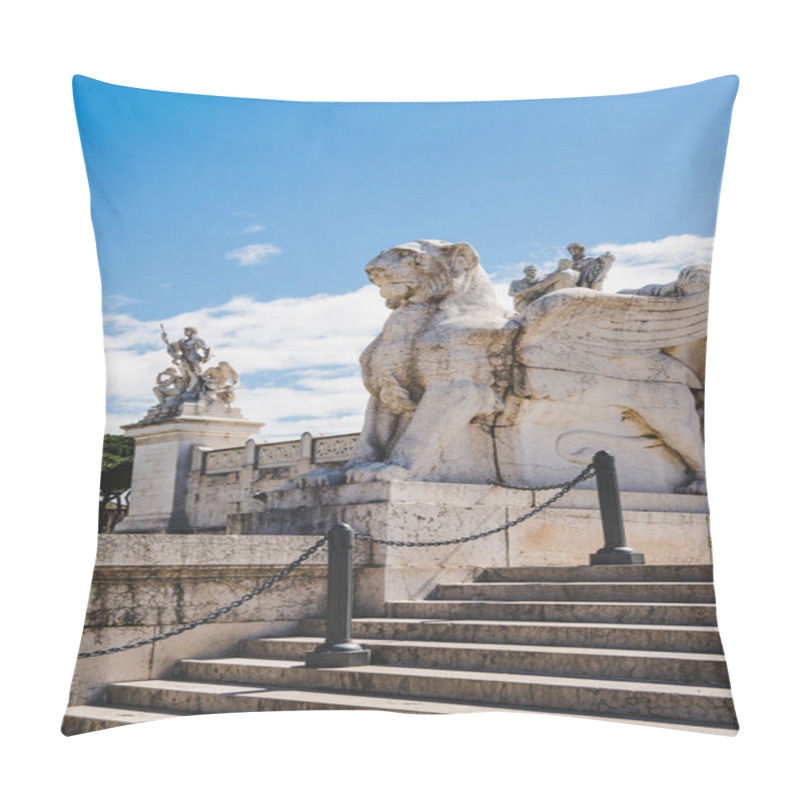 Personality  Lion Statue Pillow Covers