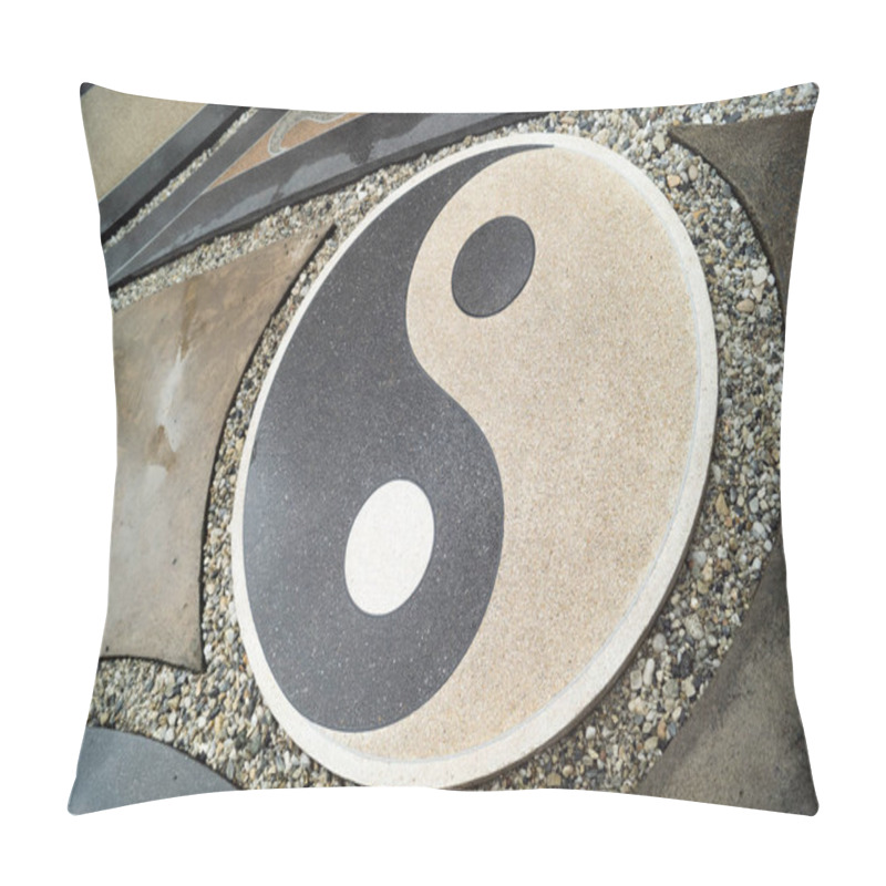 Personality   Wat Rong Khun Temple  Chiang Rai - Yin  And Yang Pillow Covers