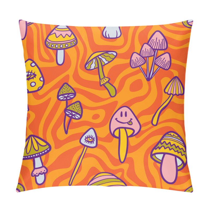 Personality  Vector Teenage Seamless 70s Retro Mushroom Pattern Hippie Style For Textile Design, Fabric Or Wallpaper Pillow Covers