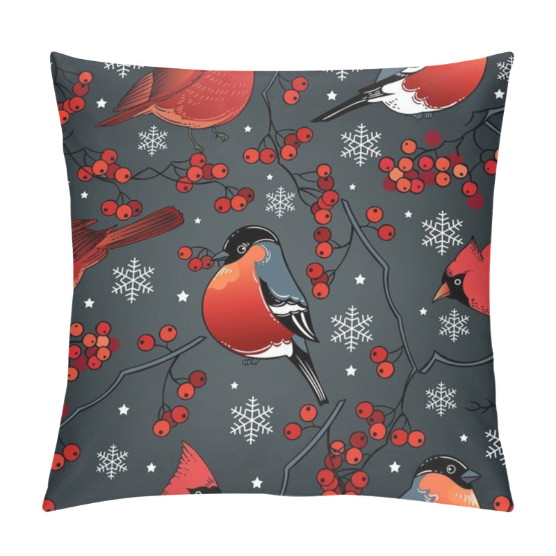 Personality  Vector Illustration Design Of Beautiful Hand Drawn Retro Christmas Birds Seamless Pattern .  Pillow Covers