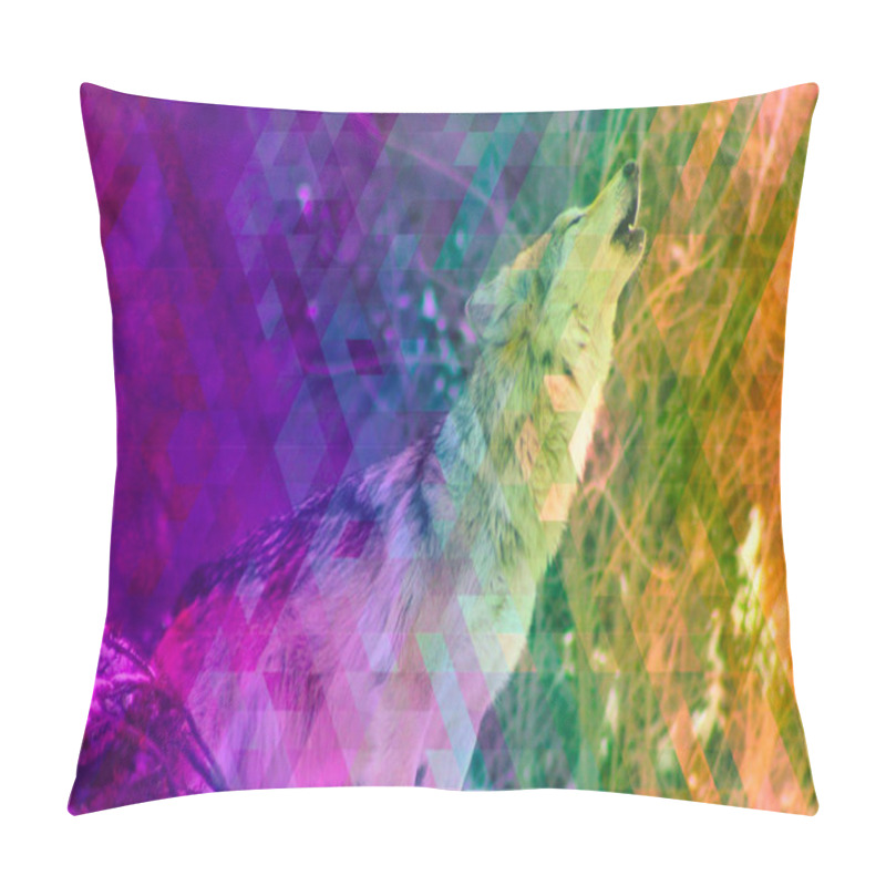 Personality  Amazing Graphic Design Of Wolf Roaring. Pillow Covers