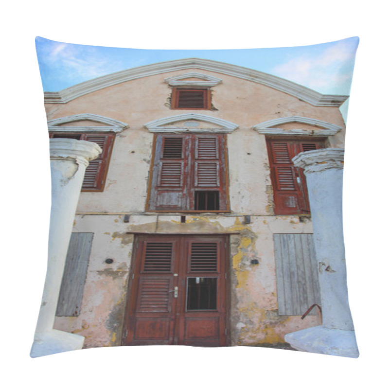 Personality  Old Crumbling Villa On Curasao Pillow Covers