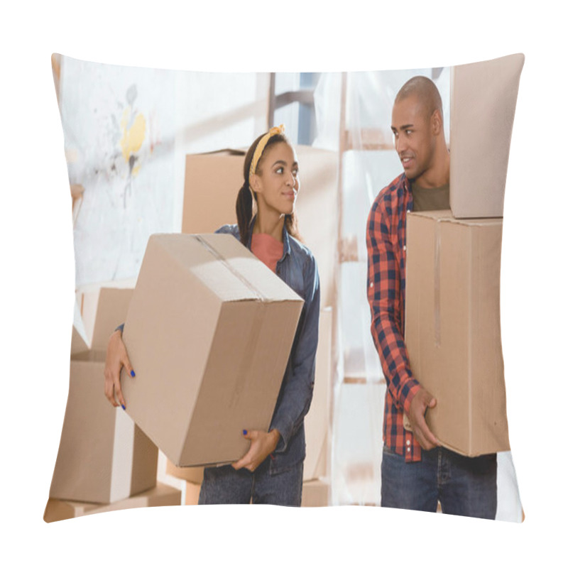 Personality  African American Couple Holding Cardboard Boxes And Moving To New Apartment Pillow Covers