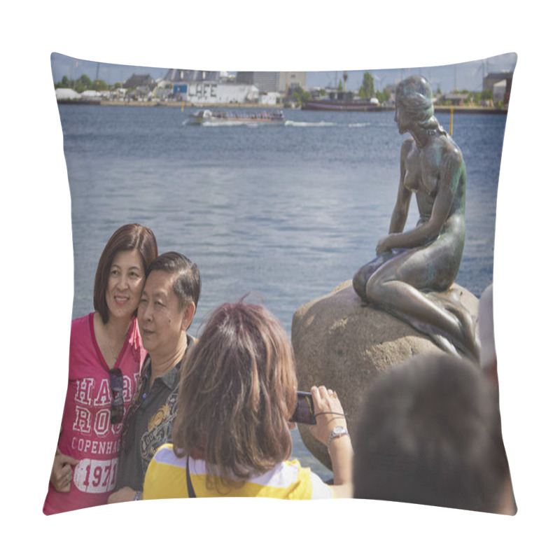 Personality  Mostly Asian Tourists Are Photographing The Little Mermaid At Langelinie Waterfront. A Tour Boat Passes In The Background, Adding To The Bustling Atmosphere Of This Iconic Location Pillow Covers