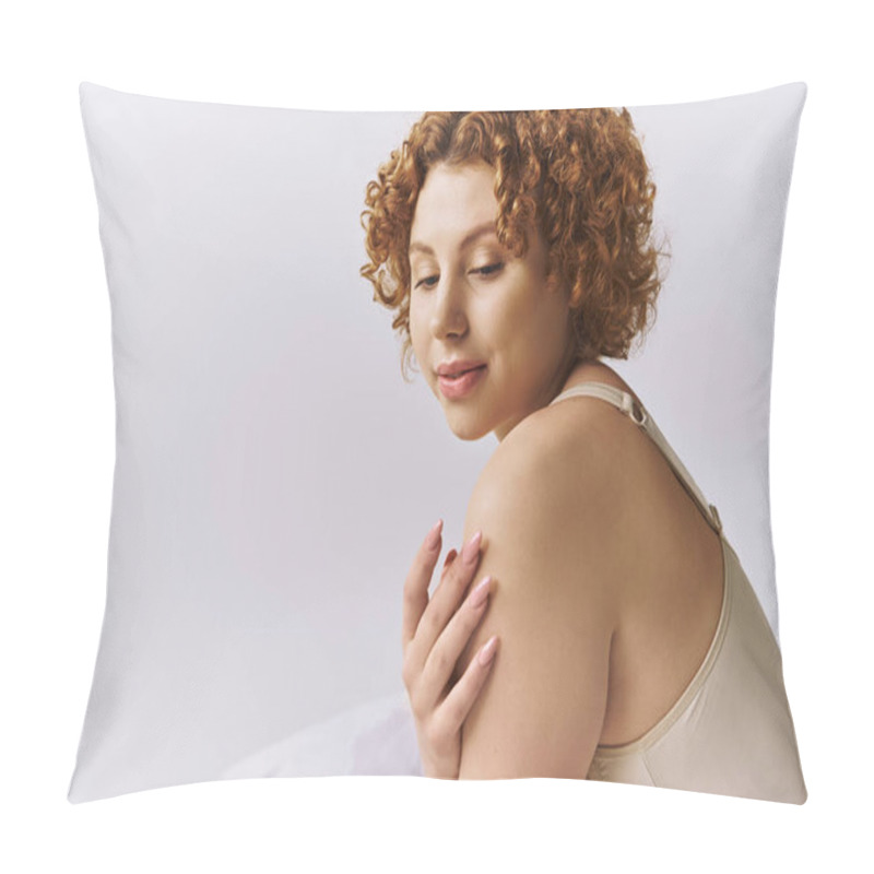 Personality  A Young, Curvy Woman With Fiery Curls Lounging On A Cozy Bed In Lingerie Against A Serene Grey Backdrop. Pillow Covers