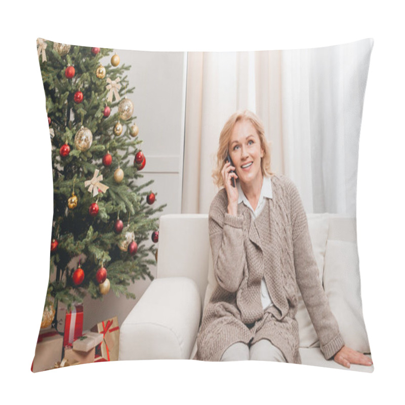 Personality  Woman Talking On Smartphone Near Christmas Tree Pillow Covers