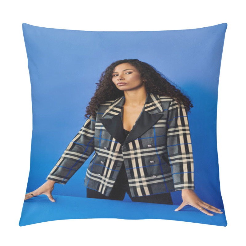 Personality  A Confident Woman Stands With Poise, Showcasing Her Stylish Outfit In A Bright Setting. Pillow Covers