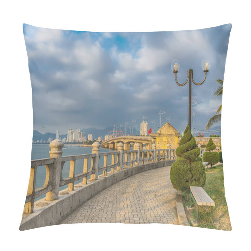 Personality  Panorama Of The Park And Promenade In The Rays Of The Sun. Pillow Covers