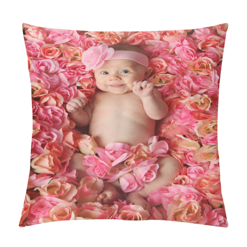 Personality  Baby In A Bed Of Roses Pillow Covers