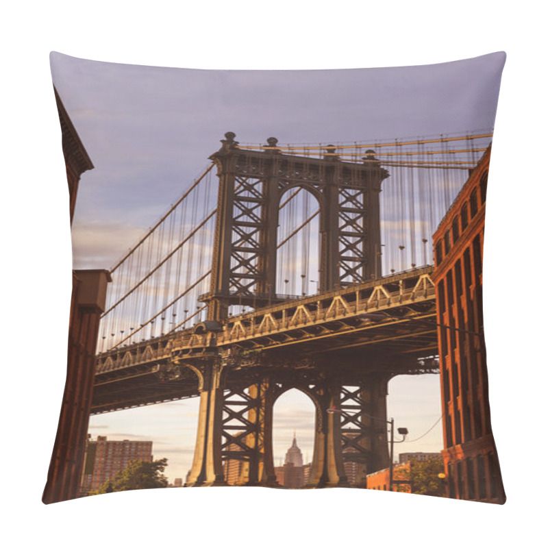 Personality  Manhattan Bridge At Brooklyn Street New York US Pillow Covers