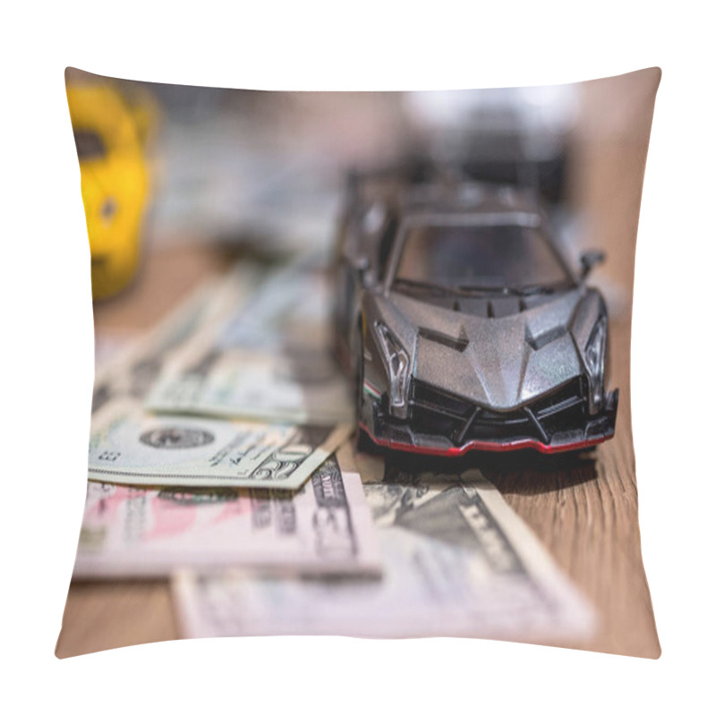 Personality  Children's Car With Dollars On The Table Pillow Covers