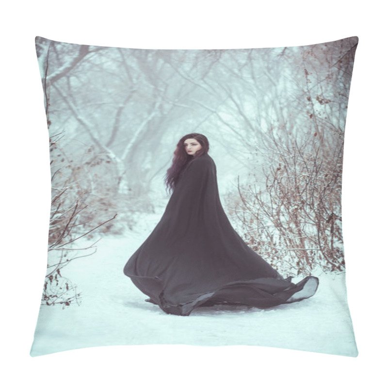 Personality  The Girl A Demon Walks Alone Pillow Covers