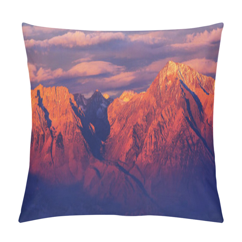 Personality  Sierra Nevada Mountains Pillow Covers