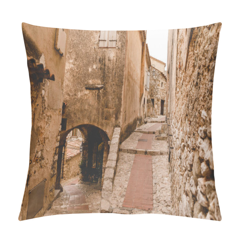 Personality  Grungy Buildings Pillow Covers