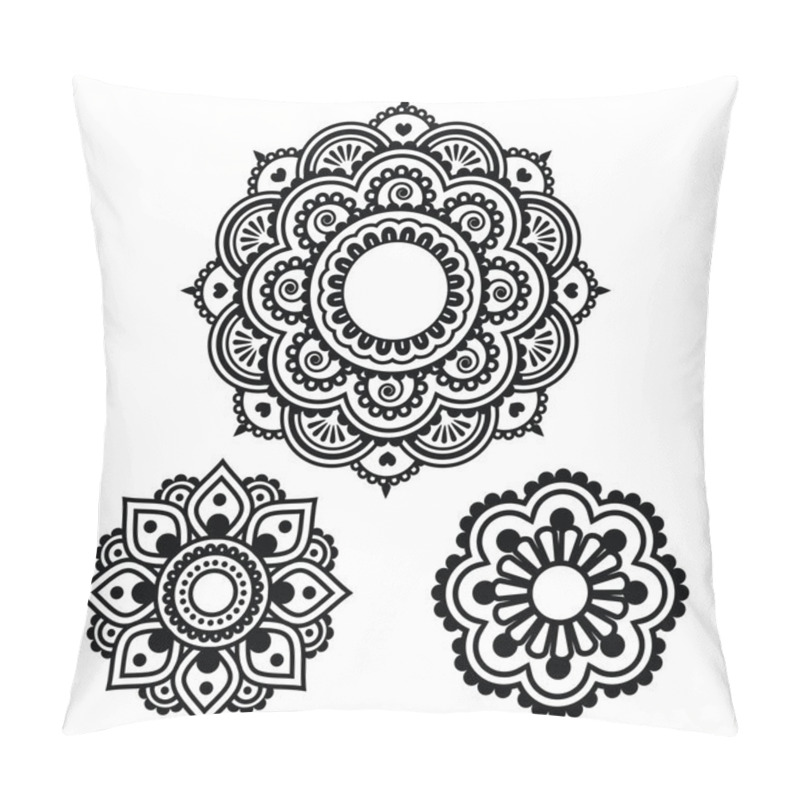 Personality  Indian Henna Tattoo Round Design - Mehndi Pattern Pillow Covers