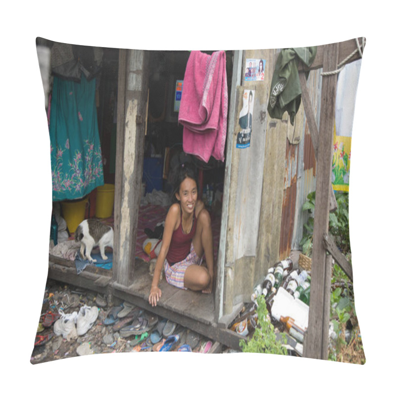 Personality  A Woman Living In A Slum Does The Laundry Pillow Covers