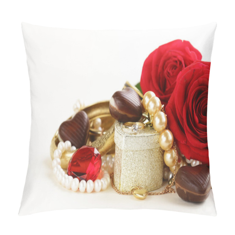 Personality  Gold Jewelry (pearls, Necklace, Ring) With Roses On A White Background Pillow Covers