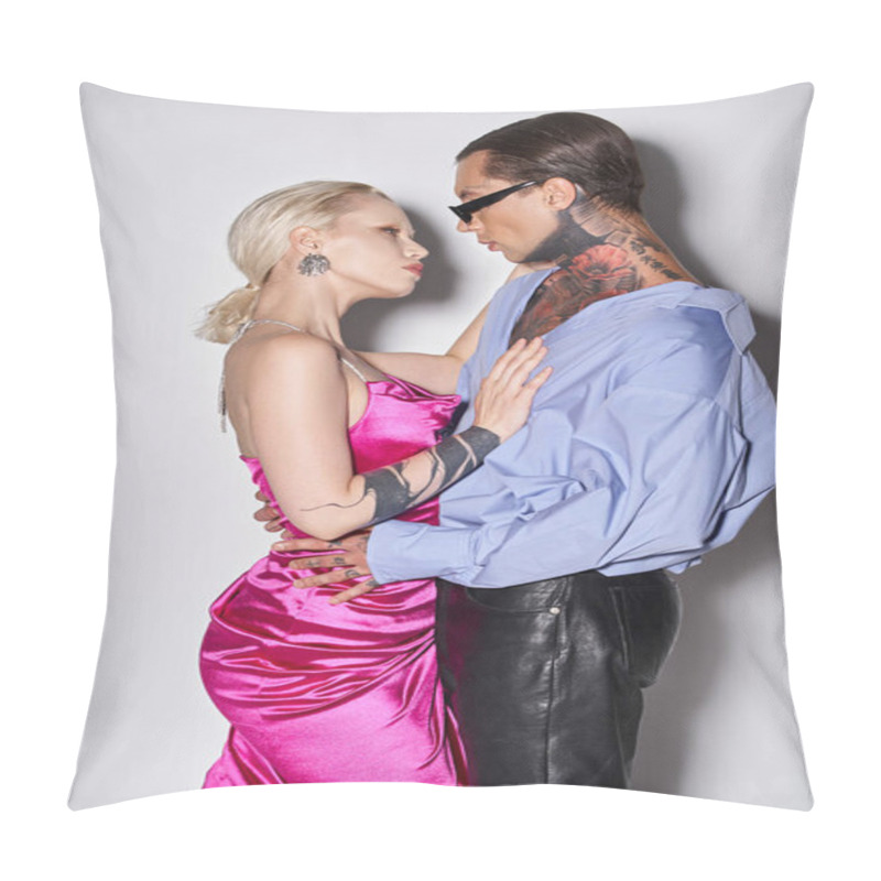 Personality  Pretty Woman In Pink Dress Hugging With Tattooed Boyfriend In Sunglasses On Grey, New Year 2024 Pillow Covers