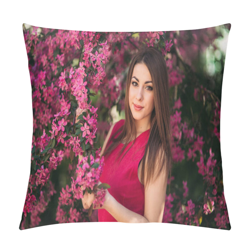 Personality  Beautiful Girl Posing To The Photographer. Spring. Sakura. Pillow Covers